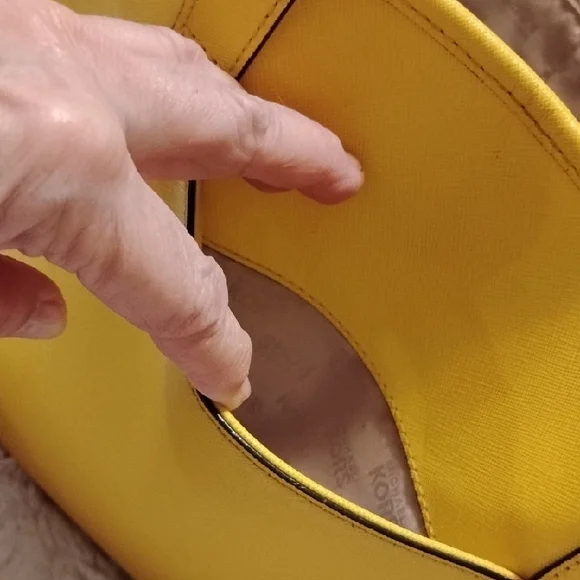 EUC💕Michael Kors Yellow Structured Tote with Logo - Picture 7 of 8